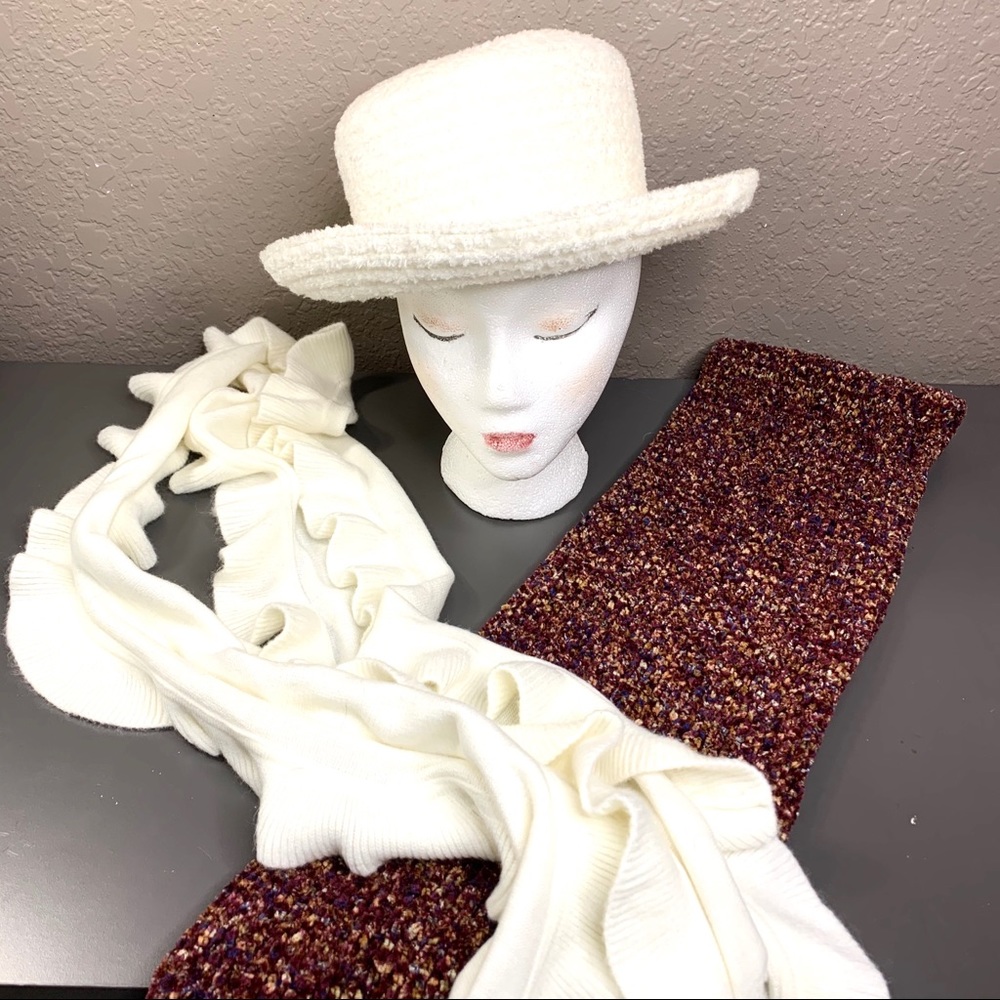 Women’s hat & scarf lot. 1 hat, 2 scarves